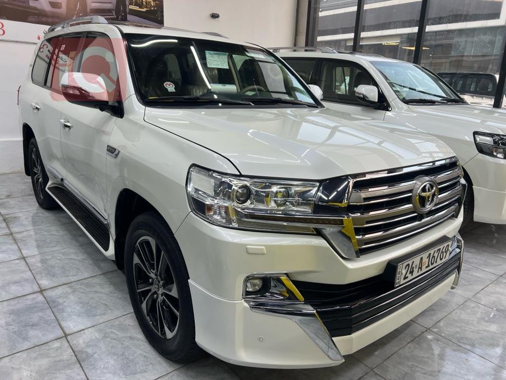 تويوتا لاندكروزر